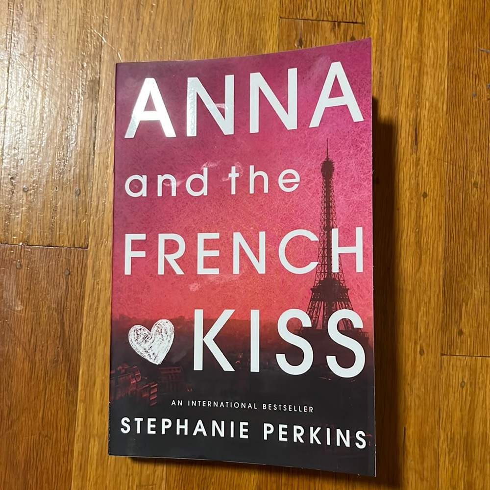 Anna and the French Kiss Book